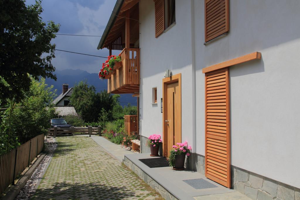 Apartments Vila Jelka Бохин Екстериор снимка